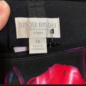 Bisou Bisou Bold Floral Print Skirt